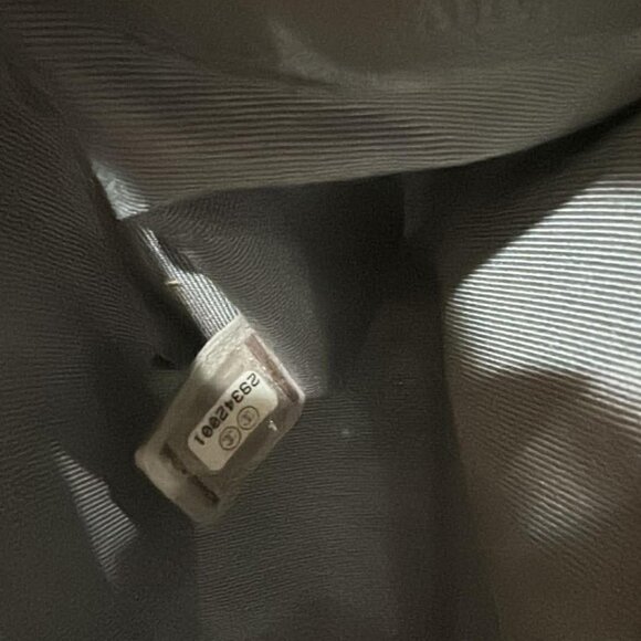 RARE Chanel Boy Bag Grey Gray Chevron Caviar Leather Medium Holiday Gift - Picture 7 of 8